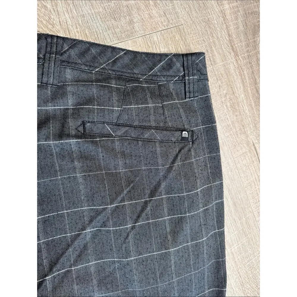 TRAVIS MATHEW Men's Gray Plaid Flat Front Shorts